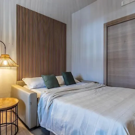 Dafne Warm Studioapartment * Rome